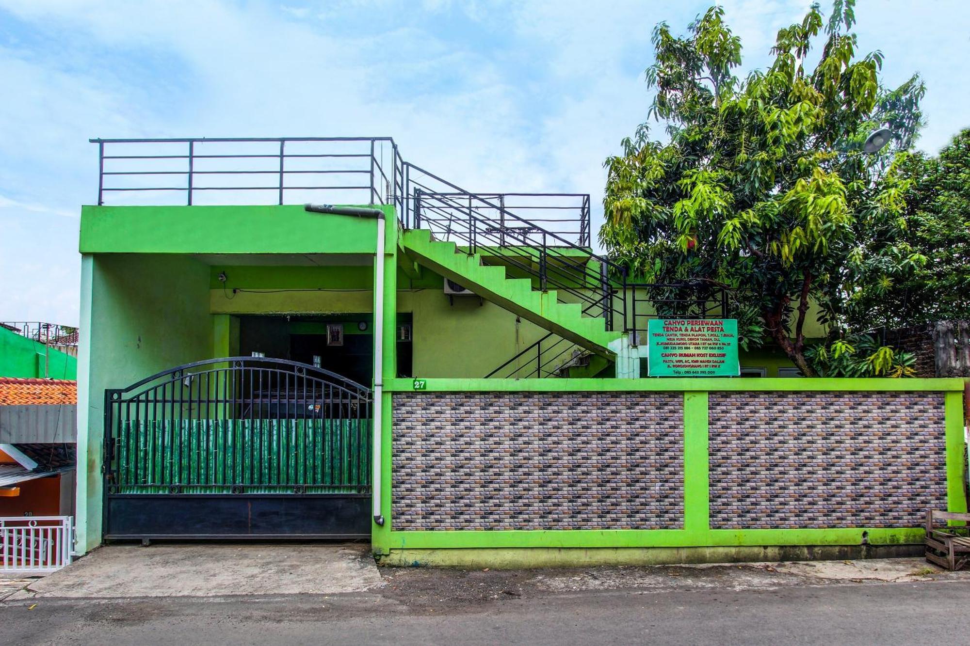 Hotel Oyo 92467 Cahyo Kost 1 Semarang Exterior foto