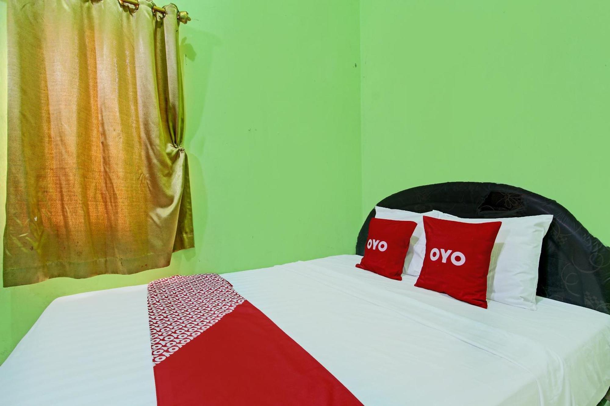 Hotel Oyo 92467 Cahyo Kost 1 Semarang Exterior foto